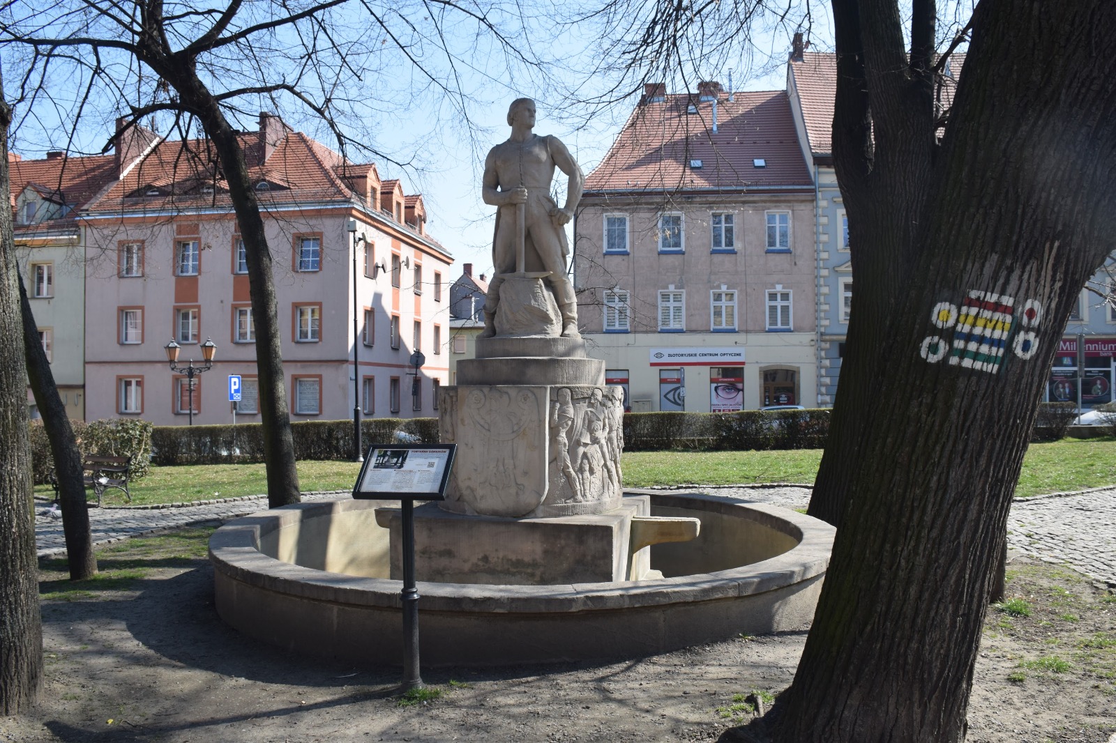 Złotoryja - fontanna górników i skwer siedmiu mieszczan